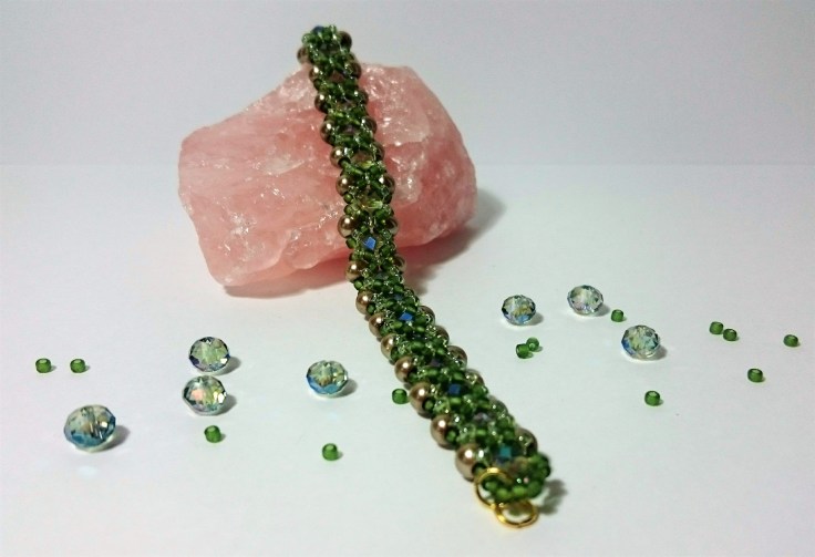 green-raw-bracelet-3