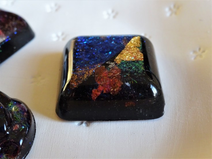 Faux dichroic glass with resin