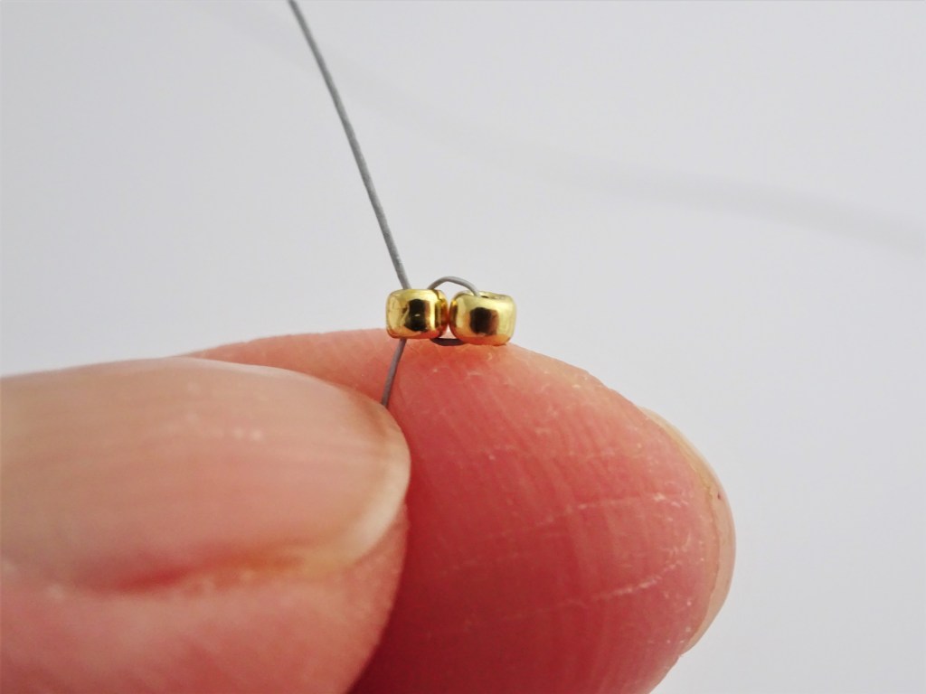 Heart brick stitch bracelet / how to increase and decrease brick stitch