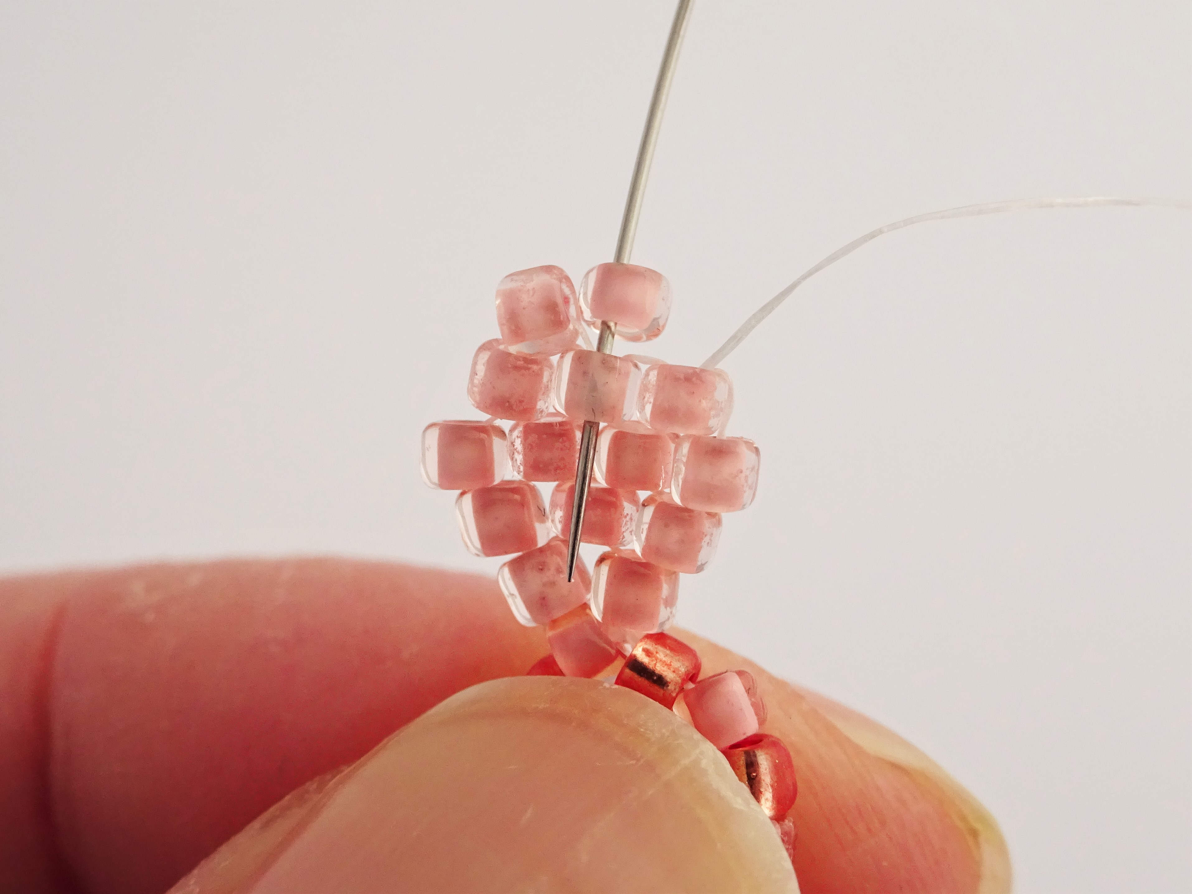 Brick stitch flower beadweaving tutorial