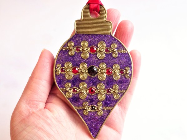 Hot fix crystals and liquid polymer clay Christmas ornament tutorial