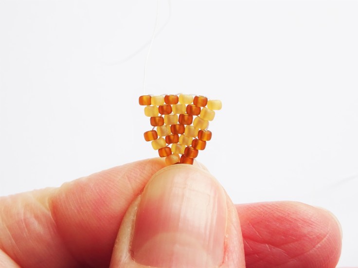 Easy-brick-stitch-ice-cream-cone-tutorial