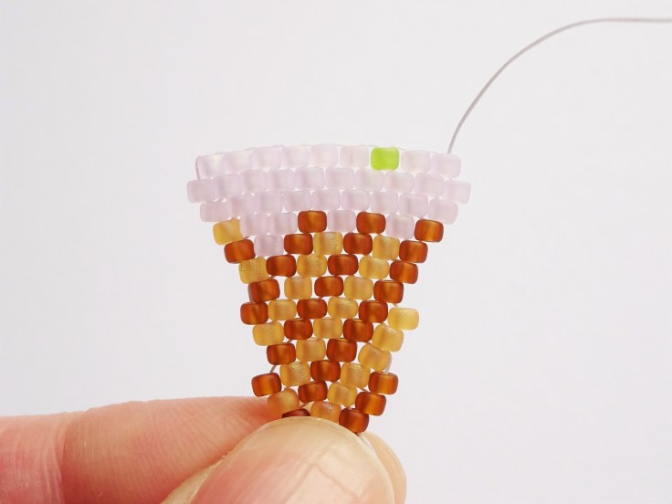 Easy-brick-stitch-ice-cream-cone-tutorial