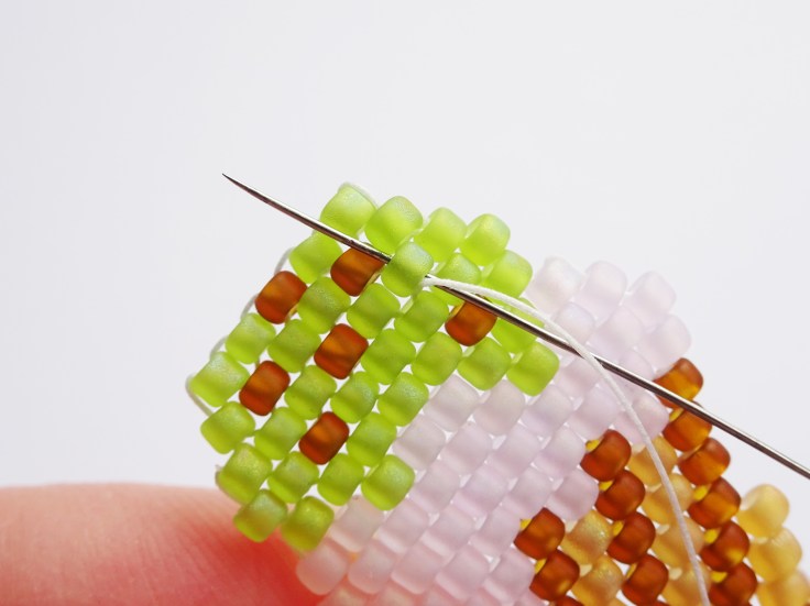 Easy-brick-stitch-ice-cream-cone-tutorial