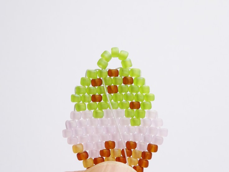 Easy-brick-stitch-ice-cream-cone-tutorial