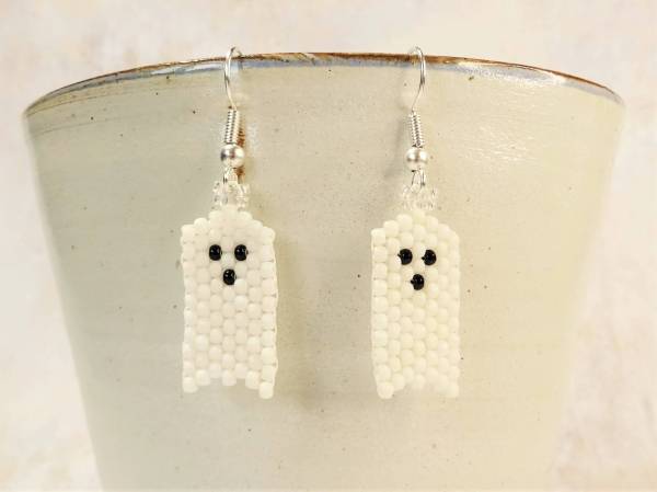 Easy ghost brick stitch tutorial