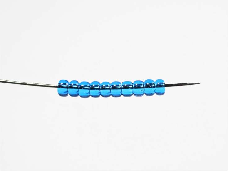 Quick-and-Easy-seed-bead-star-tutorial