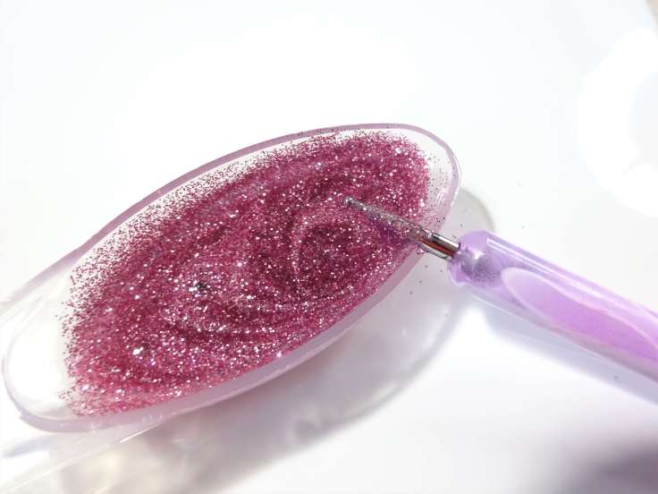 How-to-make-a-polymer-clay-valentines-ring-dish-the-artisan-duck