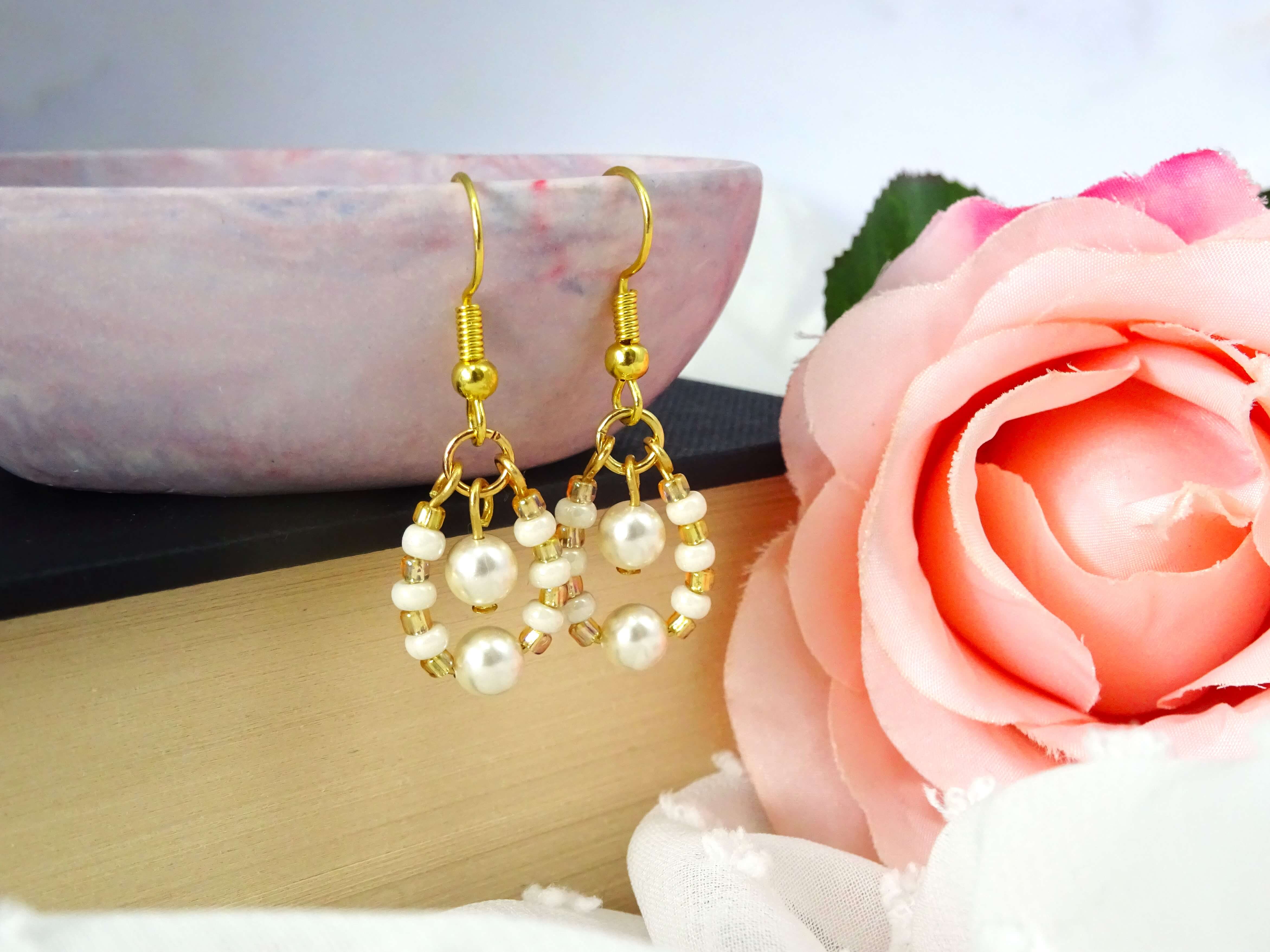 18 Krt Gold Nd Perl Elegnt Dngle Errings For Sle T 1stDibs